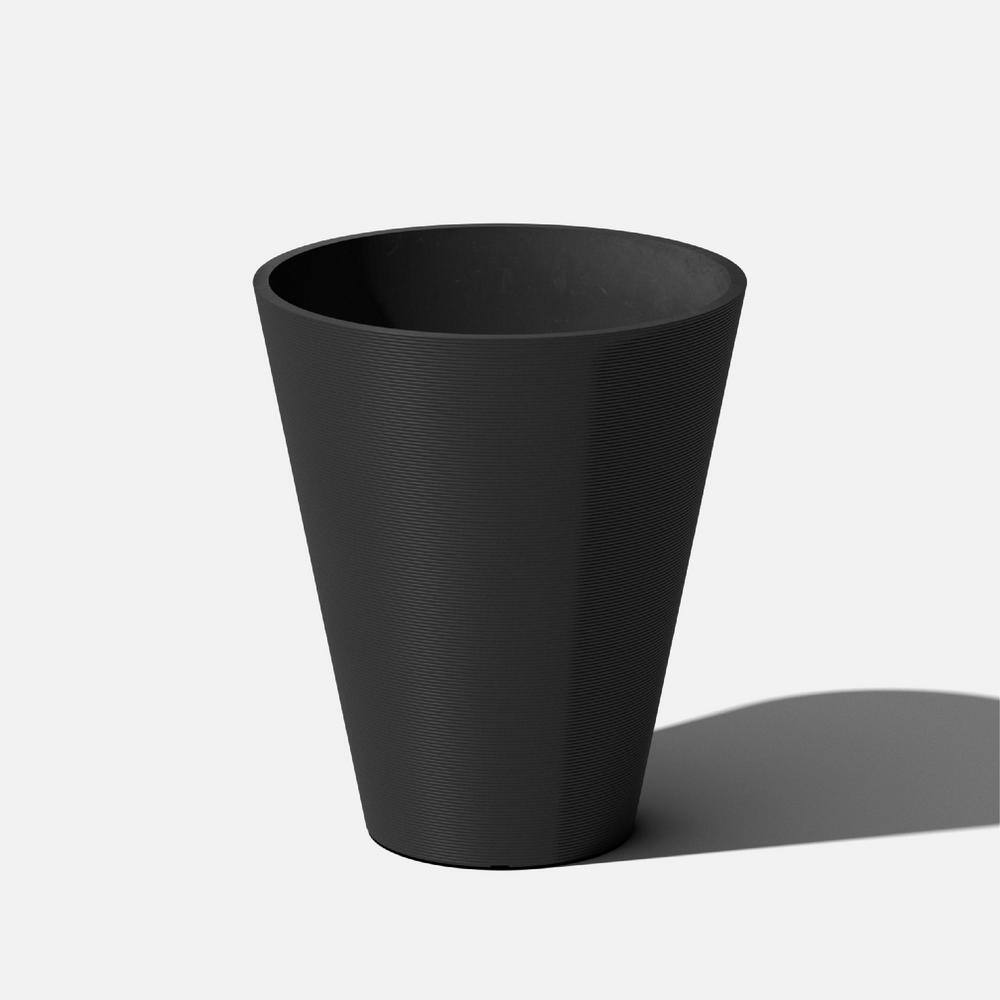 UPC 890074000040 product image for Veradek Kobo 15-1/2 in. Round Black Plastic Planter | upcitemdb.com