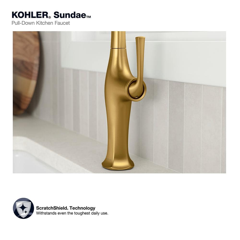 Vibrant Brushed Brass Single-Handle Pull Down Kitchen Faucet