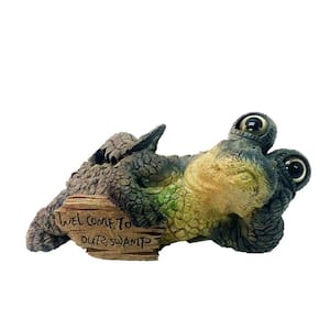 21 in. W Toad Hollow Extra-Large Lying Whimsical Gator with Welcome to Our Swamp Sign Alligator Garden Statue