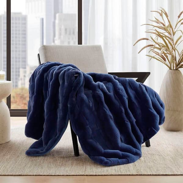 Madison Park Camille Navy Polyester Faux Fur Throw Blanket MP50