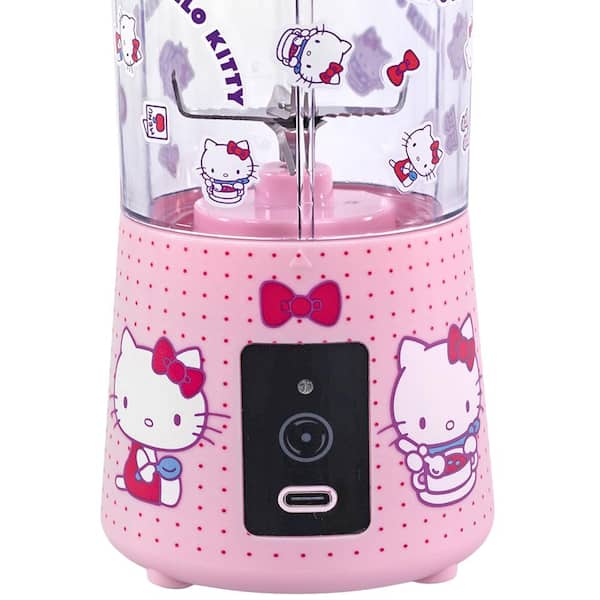 Uncanny Brands Hello Kitty 2qt Slow Cooker - Cook With Your Favorite Sanrio  Characters