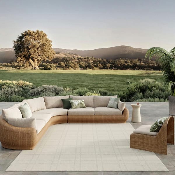 Horizon Indoor/Outdoor Grey 10 ft. x 14 ft. Geometric Contemporary Area Rug