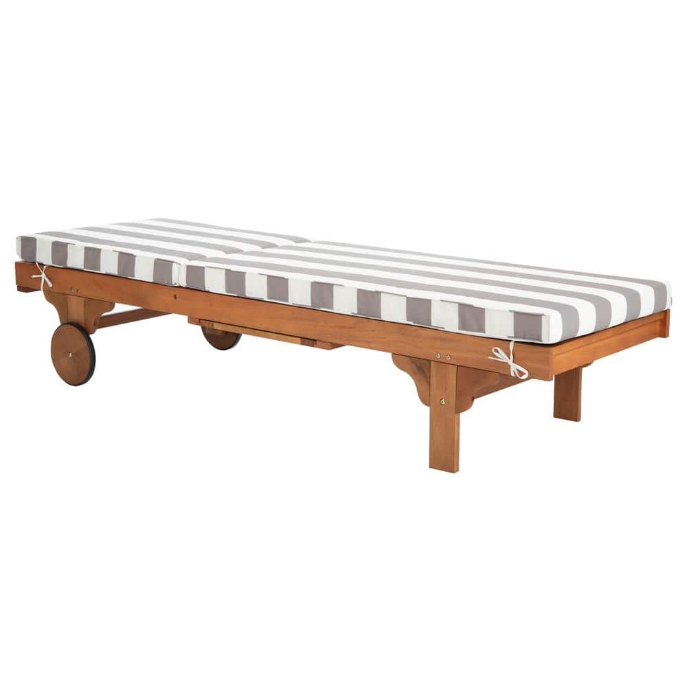 Transitional White Eucalyptus Outdoor Chaise Lounge with Cushions