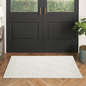 Versatile Ivory/White doormat 2 ft. x 4 ft. Diamond Contemporary Indoor/Outdoor Area Rug