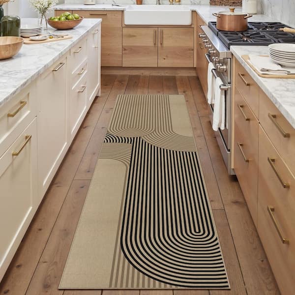 Geometric Fusion Linen-look Brown/Black2 ft. x 8 ft. Geometric Area Rug