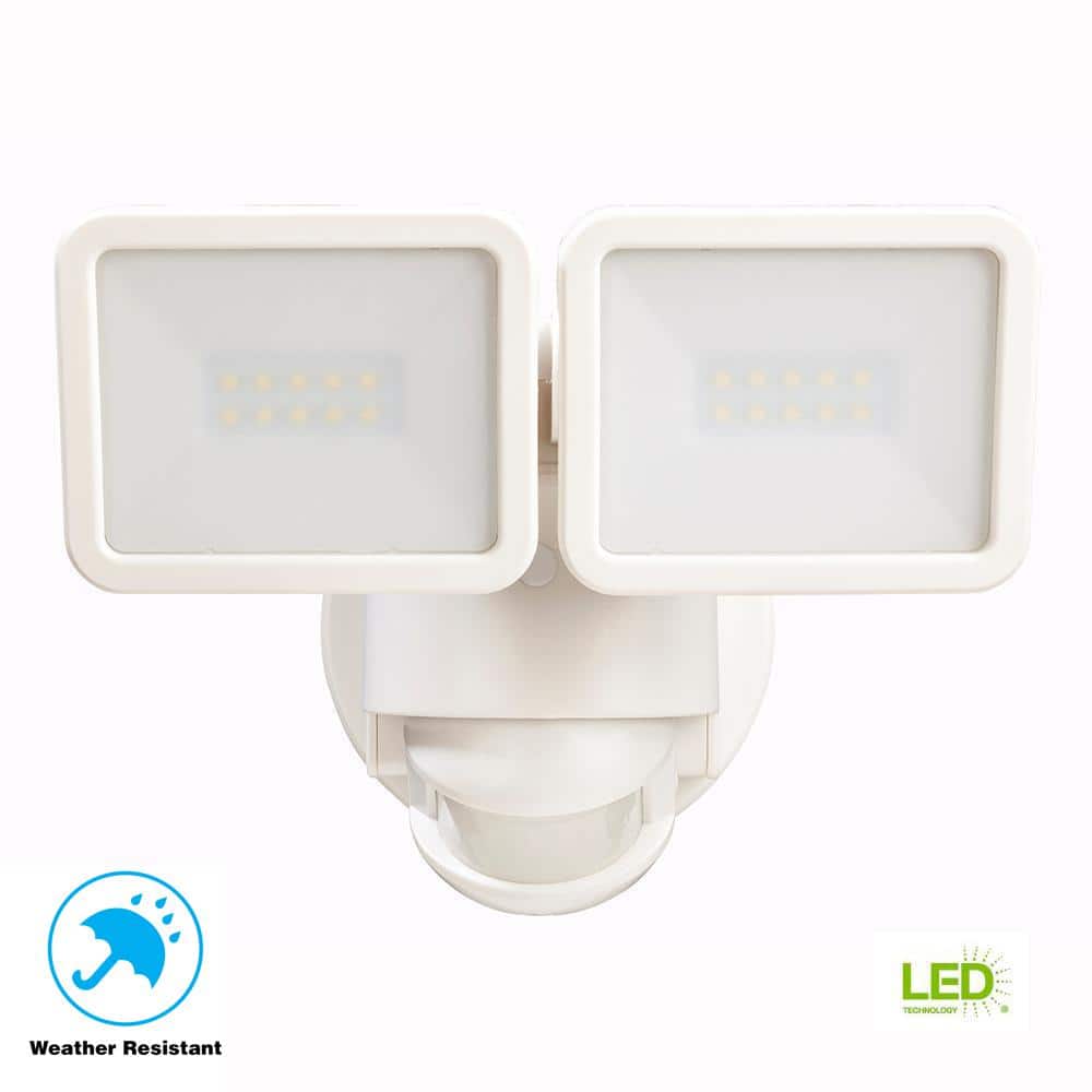 Defiant 90 Watt Equivalent 1400 Lumen 180 Degree White Motion Sensing Dusk  to Dawn SMD LED Flood Light (1-Pack) DFI-5999-WH - The Home Depot