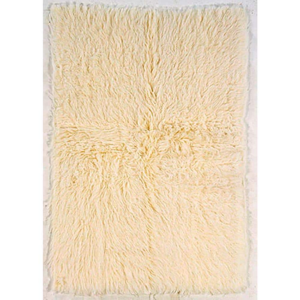 5A Flokati Natural 6 ft. x 9 ft. Area Rug