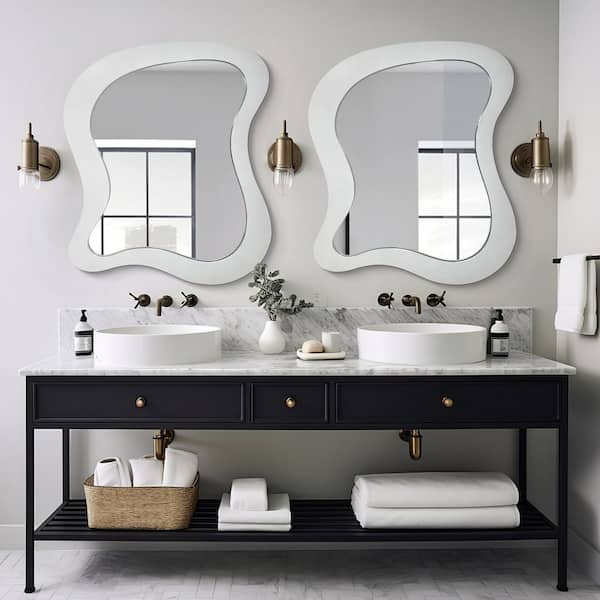 Hochwertiges 30 in. W. x 36 in. H Irregular Wavy White Wood Framed Wall Mirror Asymmetrical Decorative Mirror (2-Pieces)