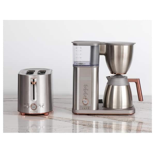 https://images.thdstatic.com/productImages/a8acf820-497d-4452-83a5-5390c99d53d7/svn/stainless-steel-cafe-drip-coffee-makers-c7cdaas2ps3-4f_600.jpg