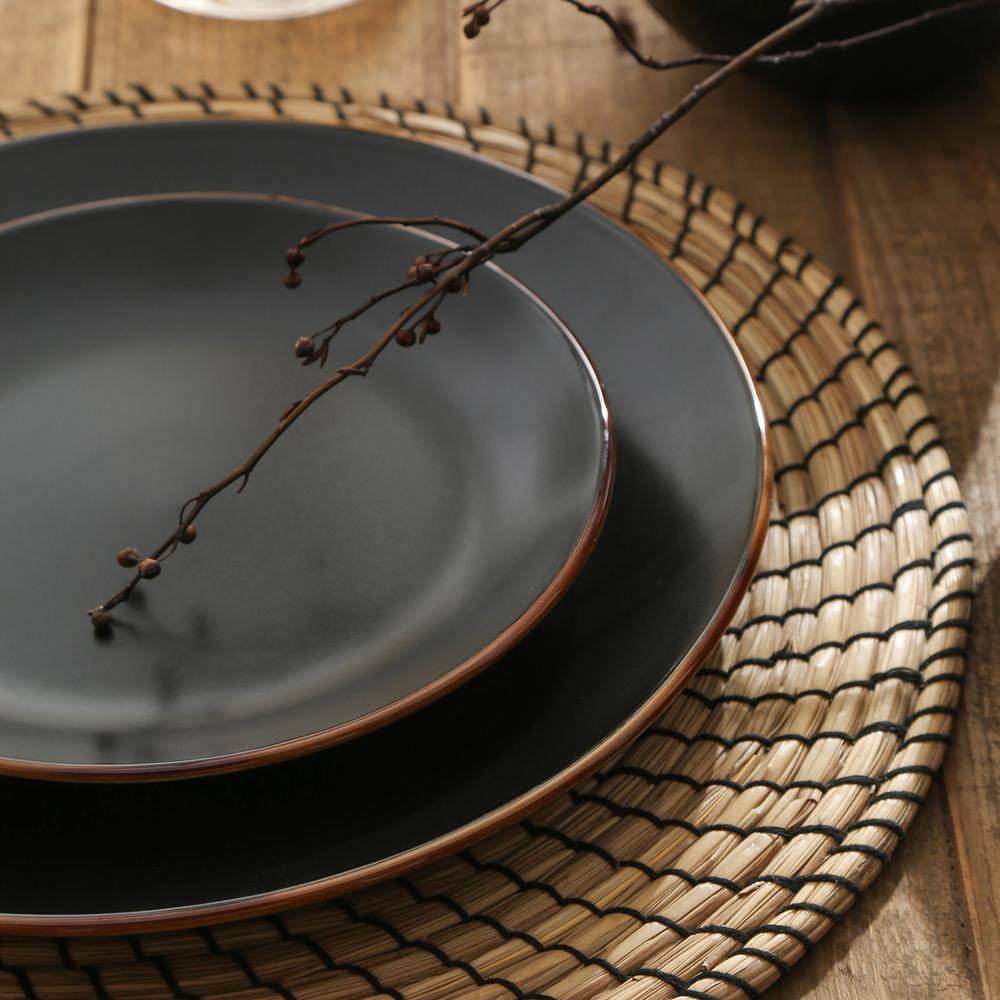 Elegant White Ceramic Dinnerware Set - Service for 4