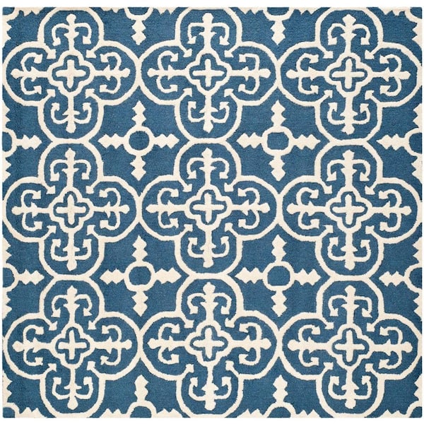 SAFAVIEH Cambridge Navy/Ivory 4 ft. x 4 ft. Square Geometric Medallion Area Rug