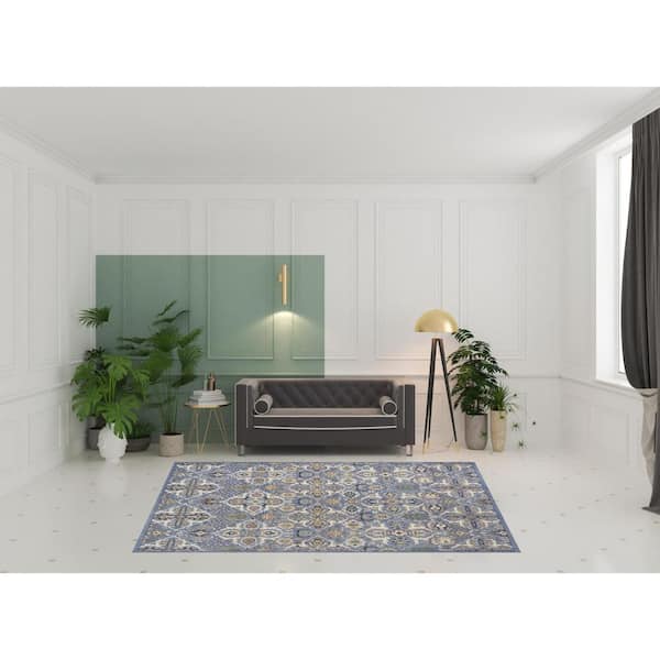 7' X 10' Green and Ivory Floral Power Loom Area Rug