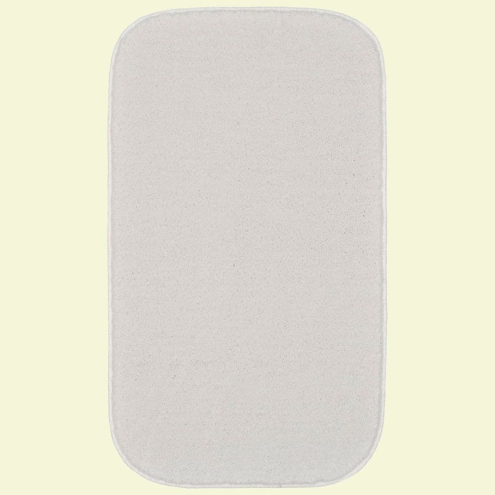 Garland Rug Sedona 21 in. x 34 in. White Solid Color Plush ...