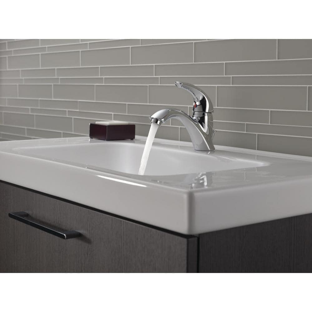 Classic Single Hole Bathroom Faucet with Drain Assembly, Single Handle Bathroom Sink Faucet