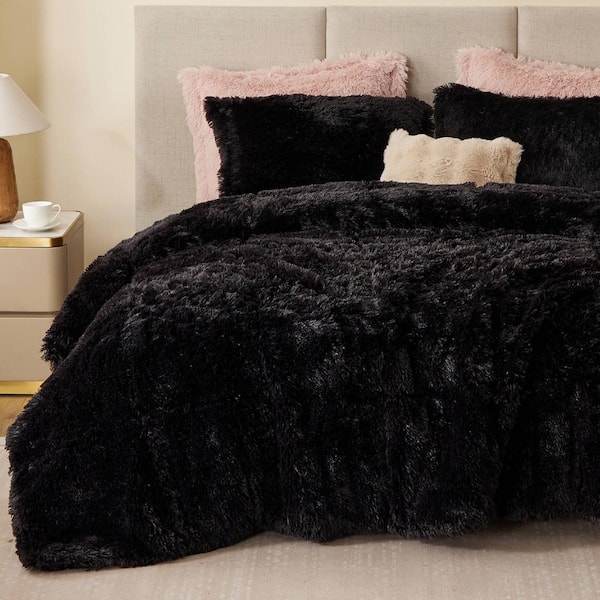 Leena 3-Pieced Black Polyester Full/Queen Shaggy Long Fur Comforter Set