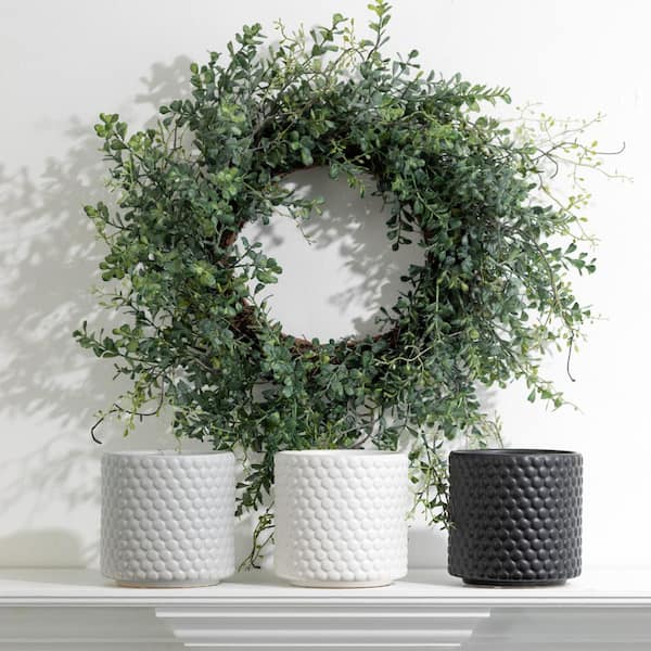 24" Artificial Blue Boxwood Wreath
