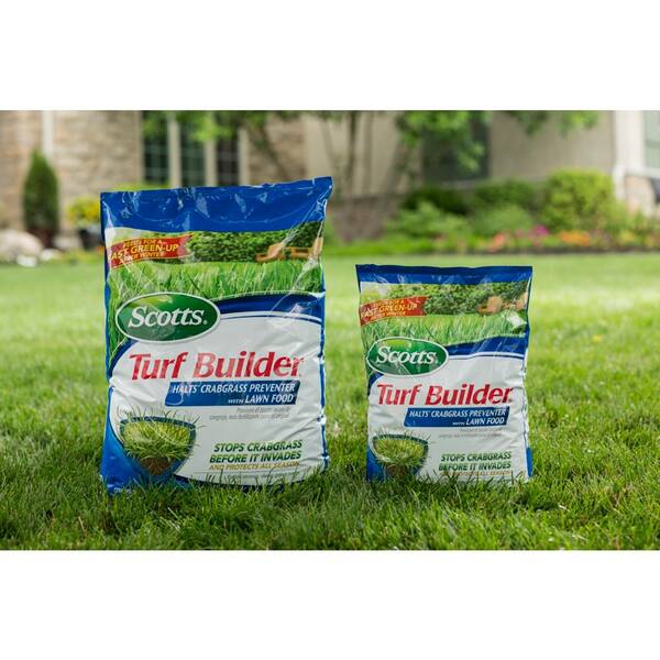 Scotts Turf Builder 40 5 Lbs 15 000 Sq Ft Crabgrass Preventer Lawn Fertilizer 31115 The Home Depot