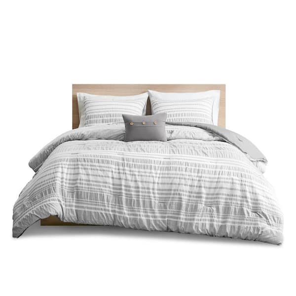 Intelligent Design Bryce 4-Piece Grey Full/Queen Striped Comforter Set