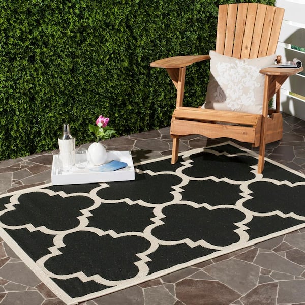 Courtyard Black/Beige 4 ft. x 4 ft. Square Geometric Indoor/Outdoor Patio  Area Rug
