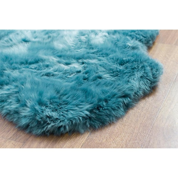 Super Area Rugs Genuine New Zealand Sheepskin Pelt 2 x 6 ft. Teal Runner Rug