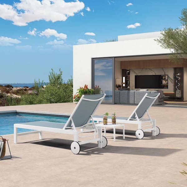 Aluminum White Frame Outdoor Metal Patio Chaise Lounge with Side Table and Wheels, Steel Blue