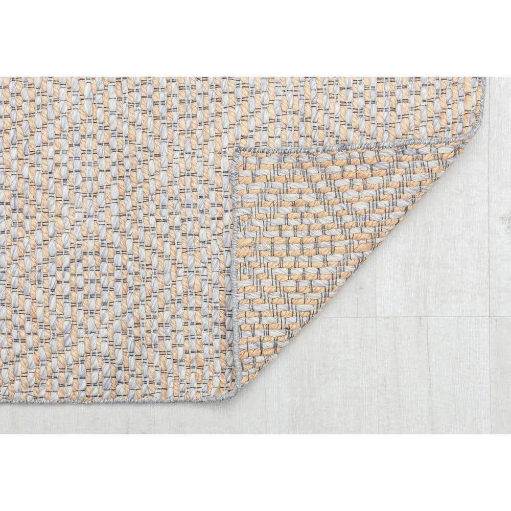 Gray and Beige Diamond Wool 5' x 7' Area Rug