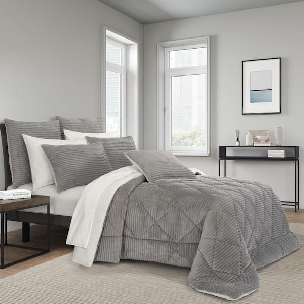 Emmett Light Grey Polyester King/Cal King 3-Piece Comforter Set