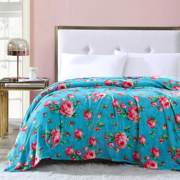 BETSEY JOHNSON Bouquet Day 1-Piece Blue Ultra Soft Plush