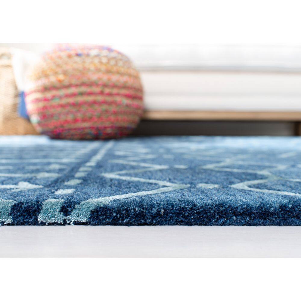 Handmade Navy and Silver Wool Geometric Runner Rug