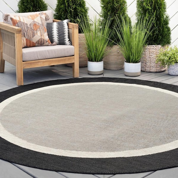 Eco Solid Border Black 6 ft. Round Indoor/Outdoor Area Rug