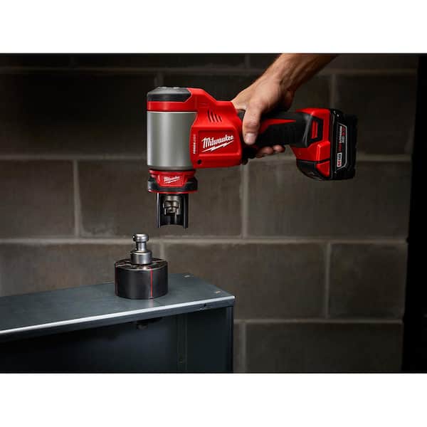 Milwaukee M18 18V Lithium-Ion 1/2 in. to 4 in. Force Logic High 