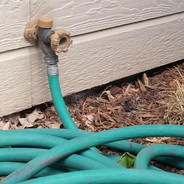 Woodford - 1/2 in. x 1/2 in. MPT x Female Sweat x 12 in. L Freezeless Anti-Siphon Sillcock Valve