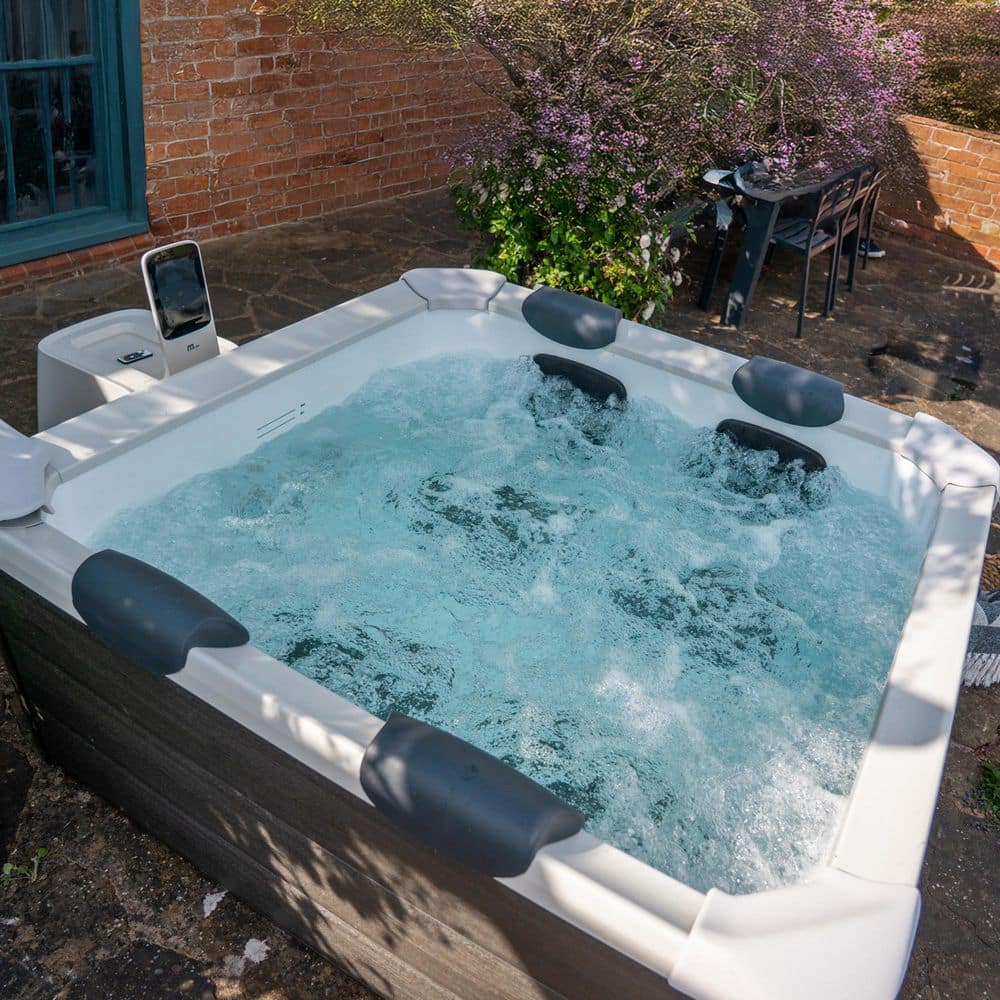 Oslo 6-Person Square Black and White Hydro Massage Hot Tub