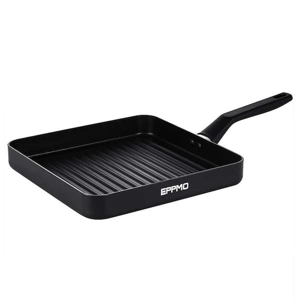 Non-stick Metal Grilling Skillet with Folding Wooden Handle Grill Skillet  Pan with Holes Removable Handle for Barbecue Pan