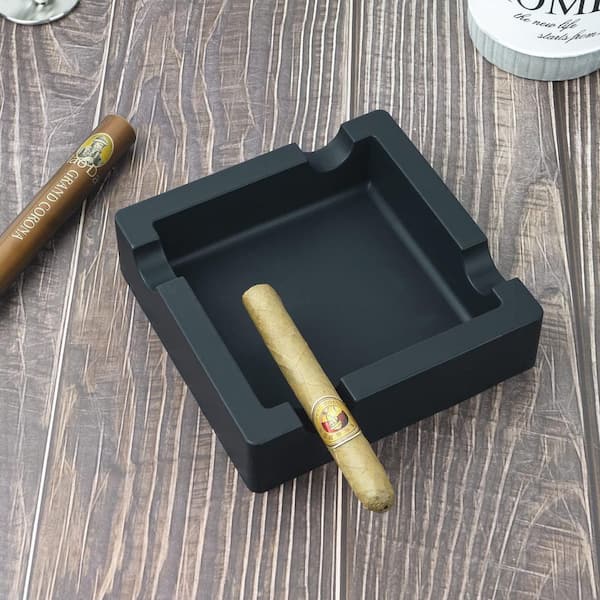 Augbeer Silicone Cigar Ashtray with Unbreakable Design and 4-Cigar Holder for Indoor Outdoor Ashtray Use, Black (1-Pack)