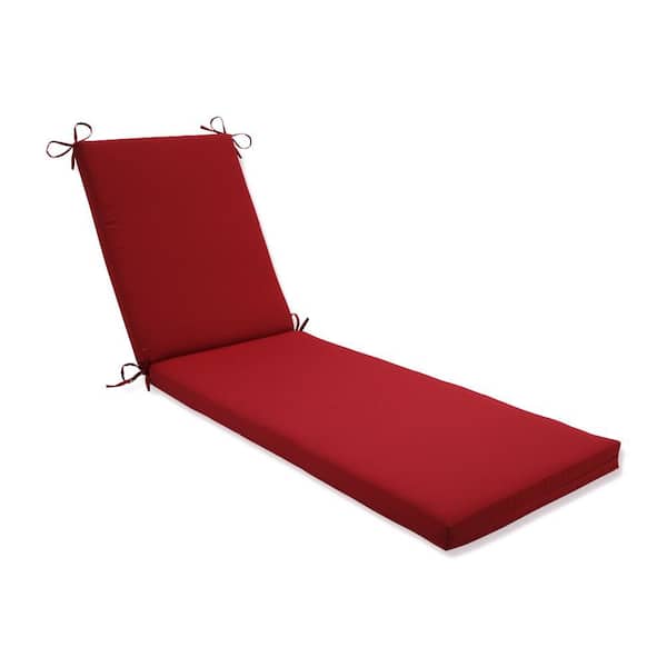 Pillow Perfect Solid 23 x 30 Outdoor Chaise Lounge Cushion in Red Pompeii
