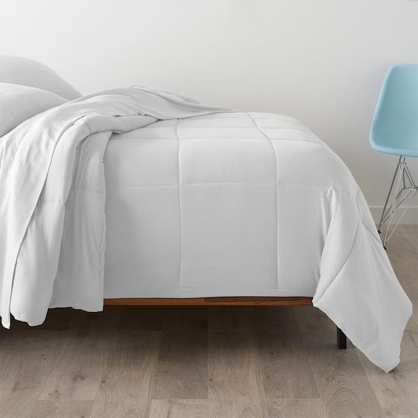 ELLA JAYNE Twin Super Soft Tripple Brushed Microfiber Comforter In White
