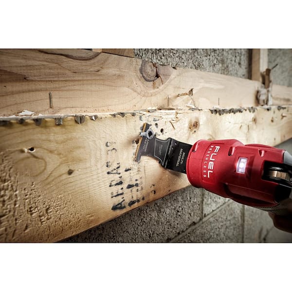 https://images.thdstatic.com/productImages/a97e3f7e-c4e4-4ba0-8347-156212270285/svn/milwaukee-oscillating-tool-attachments-49-25-1526-c3_600.jpg