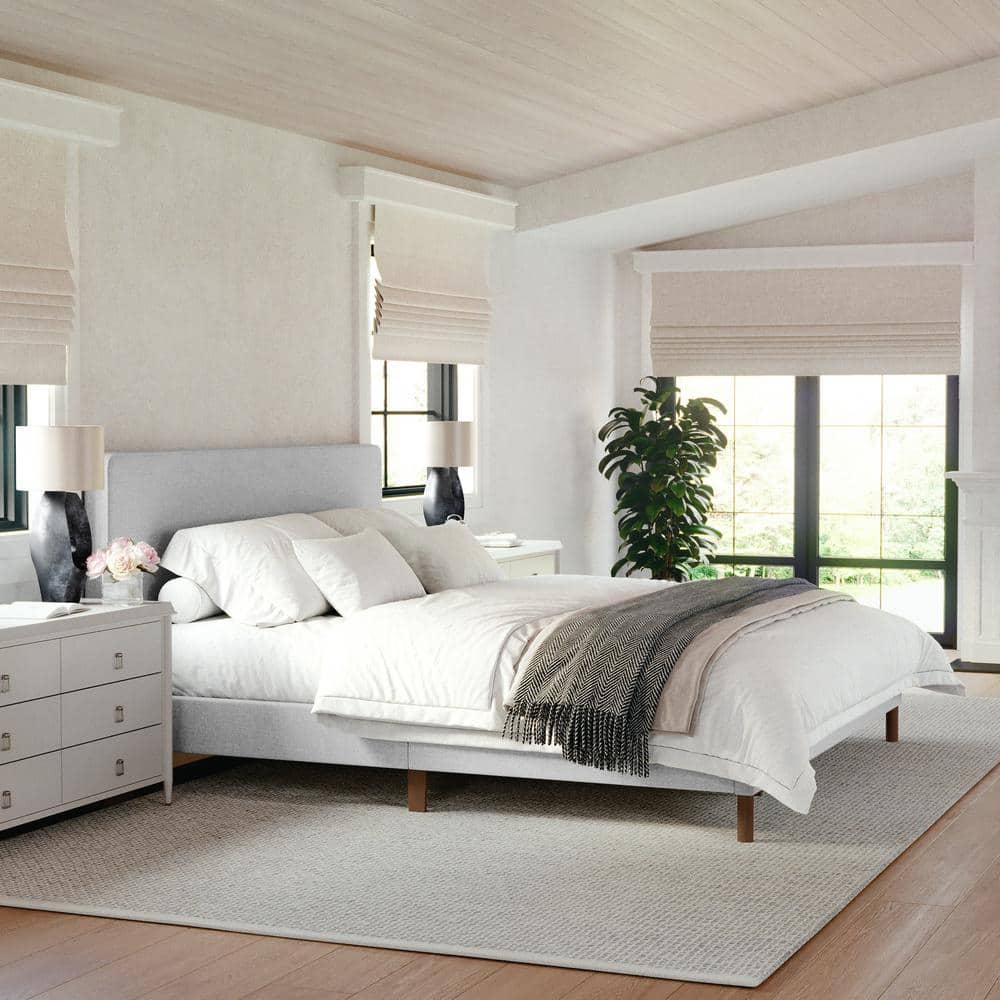 King Gray Linen Upholstered Platform Bed with Wood Frame