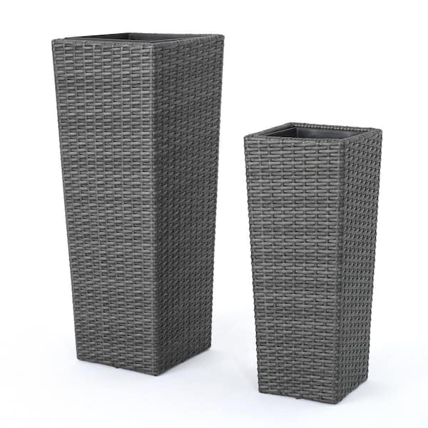Sanger Gray Polyethylene Wicker and Metal Tapered Outdoor Patio Flower Pots with Iron Frame (2-Pack)