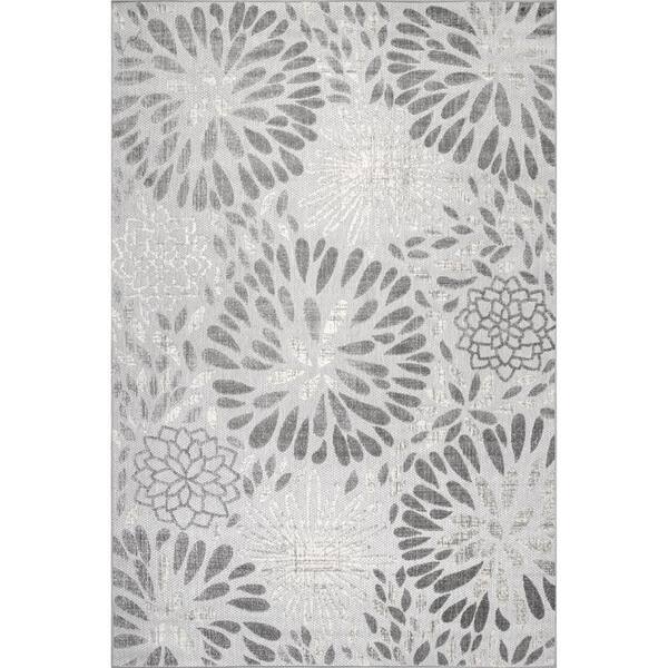 nuLOOM Floret 6'7 x 9' Indoor/Outdoor Area Rug