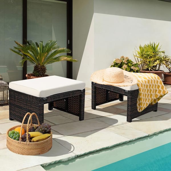 WELLFOR 2 Piece Wicker Outdoor Rattan Ottoman with White Cushion 2 Pack OUZ67814WH