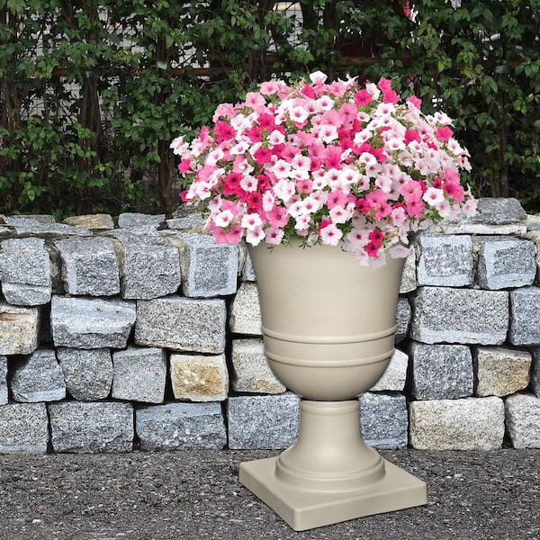 CHG CLASSIC HOME & GARDEN 16 in. Norwich Antique Zinc Resin