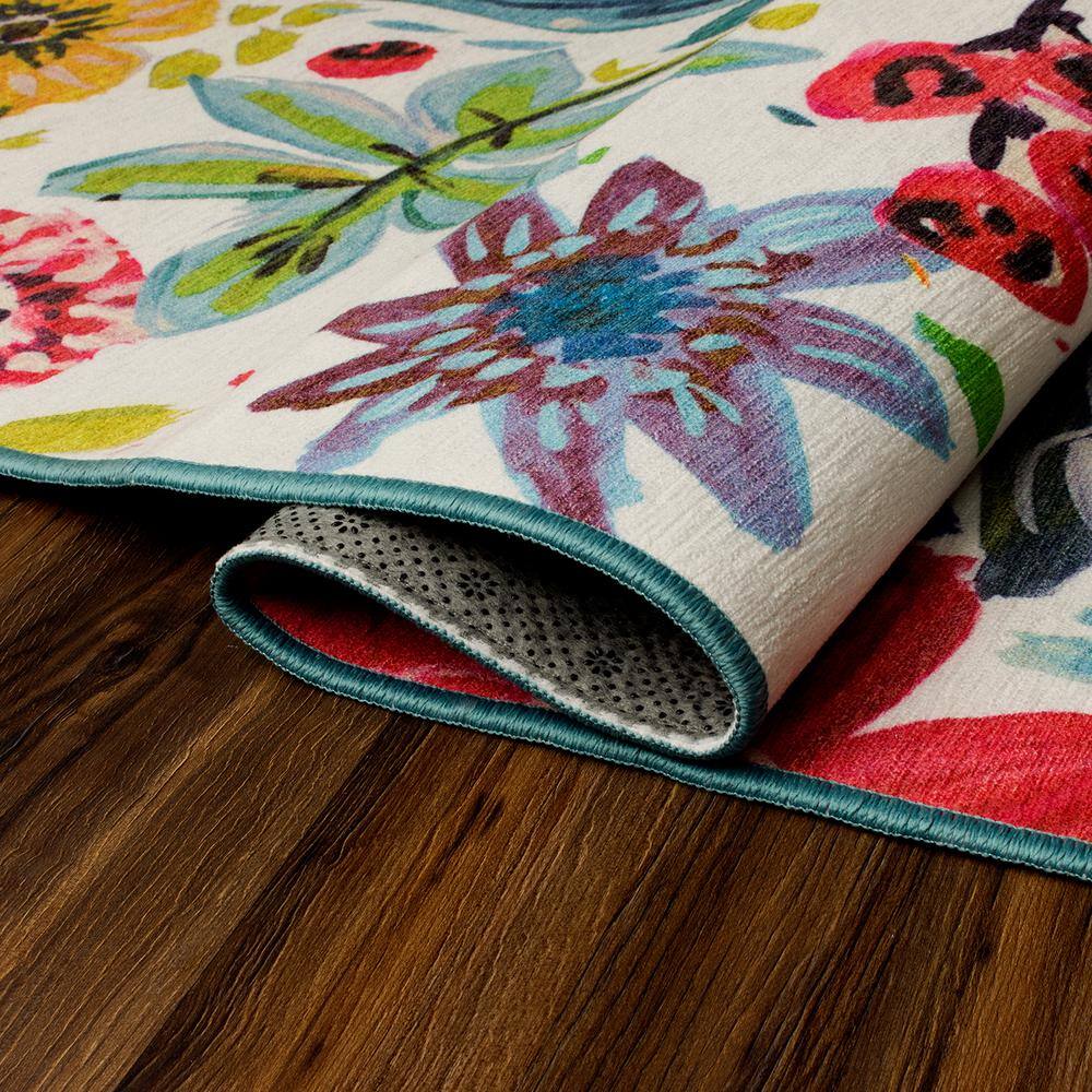 Multicolor Floral Synthetic Washable 5' x 7' Rectangular Rug