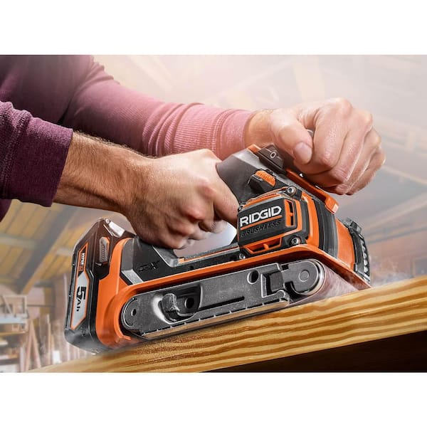 RIDGID 18V Brushless Cordless 3 in. x 18 in. Belt Sander Kit w 