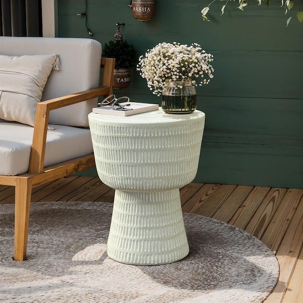 Winsome House Inc. 12.99 in. White Outdoor and Indoor Round Spiral