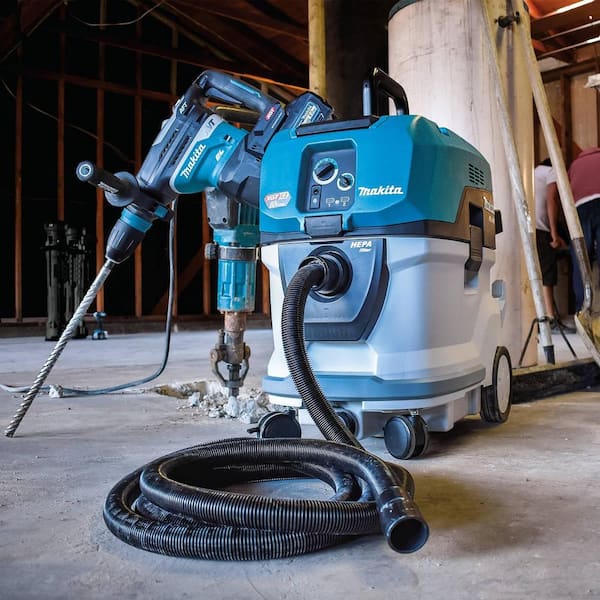 Makita 80V max (40V max X2) XGT 10 Gal. HEPA Vacuum Wet and