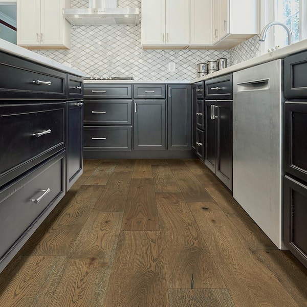 Lifeproof Sawtooth Forest Oak 2/7 in. T x 6.5 in. W Click Lock Wire Brushed Engineered Hardwood Flooring (19.5 sq.ft./case)