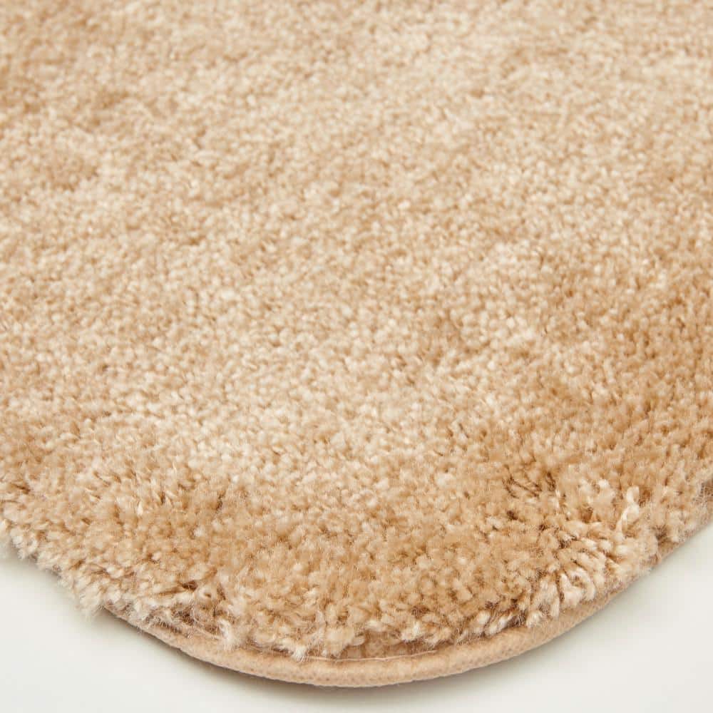 Tan Polyester Flat Pile Machine-Made Bath Rug