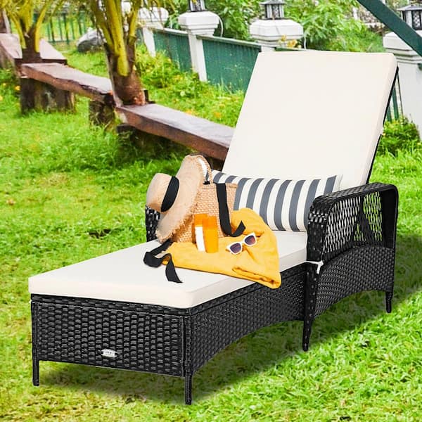 Black best sale rattan lounger